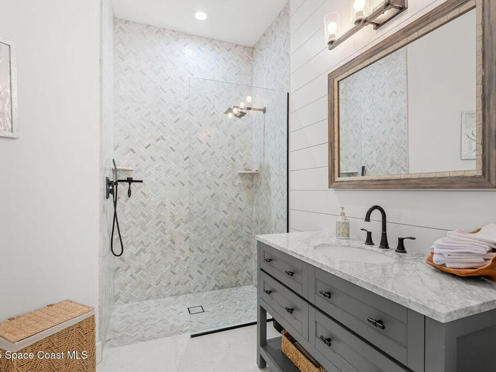 467 Spoonbill Lane, Melbourne Beach, FL 32951