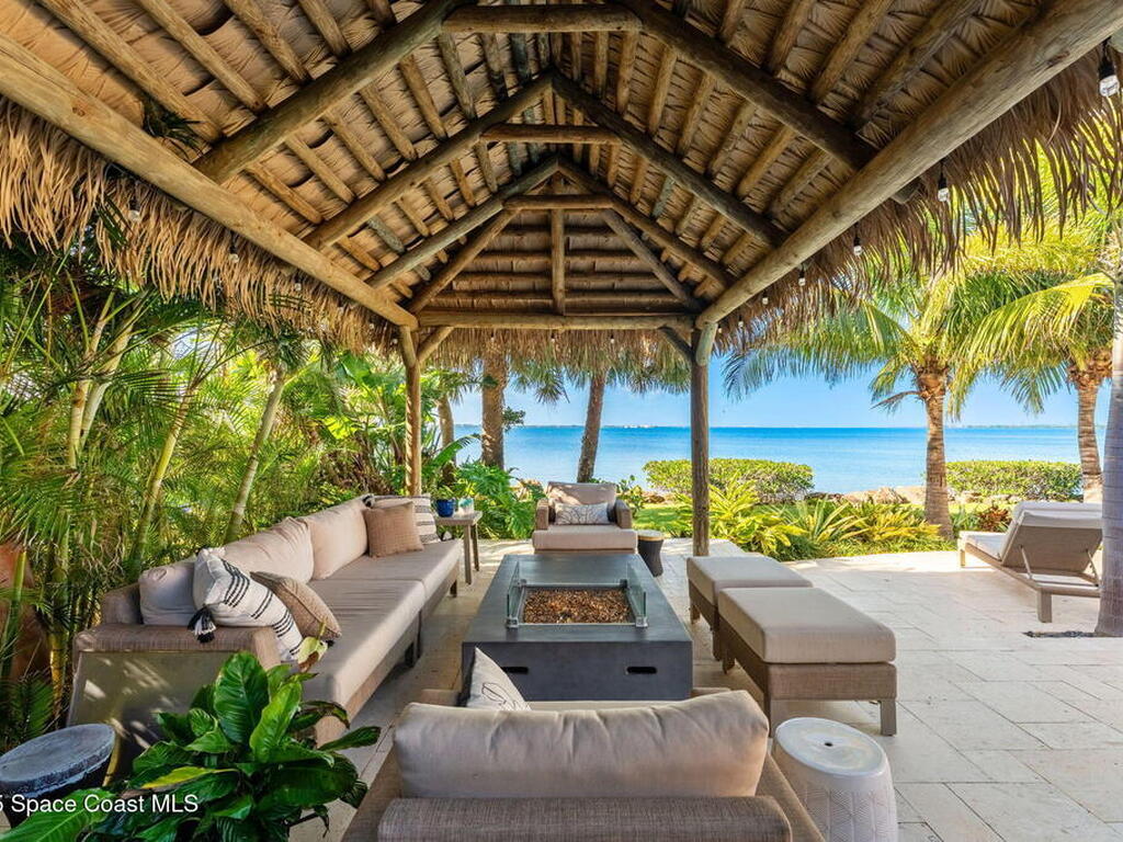 467 Spoonbill Lane, Melbourne Beach, FL 32951