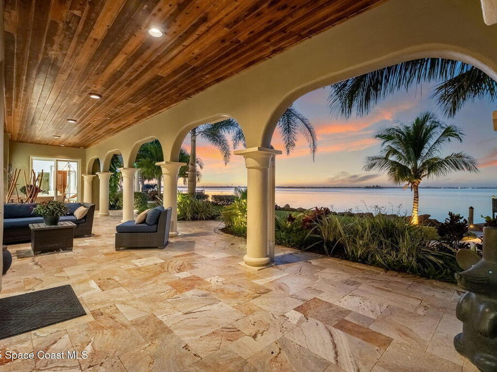 467 Spoonbill Lane, Melbourne Beach, FL 32951