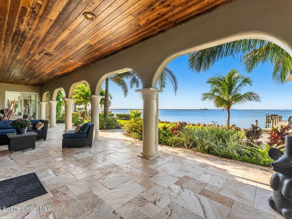 467 Spoonbill Lane, Melbourne Beach, FL 32951