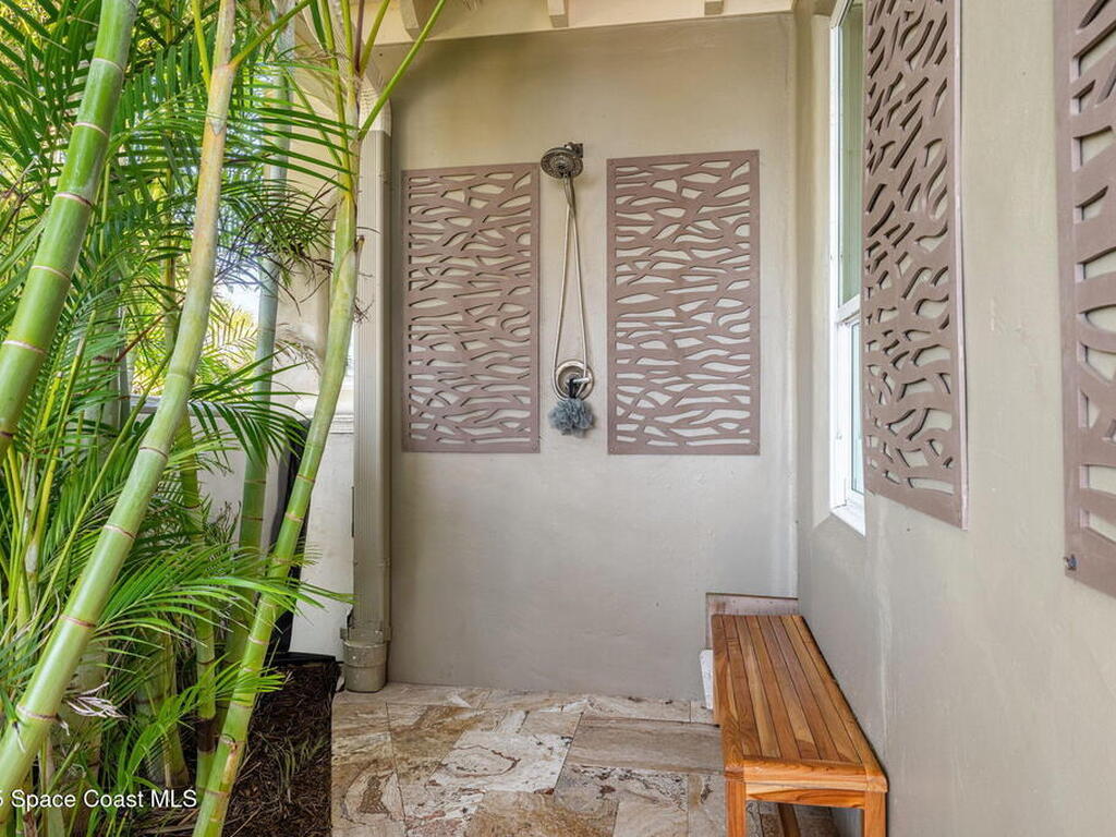 467 Spoonbill Lane, Melbourne Beach, FL 32951