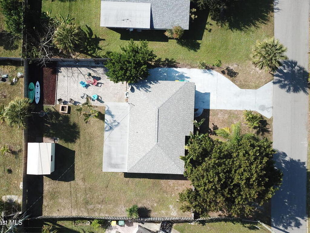 211 Avenida De Paz, Indialantic, FL 32903