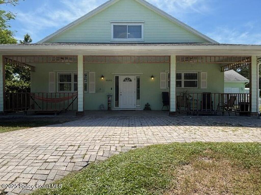 9590 Primrose Drive, Micco, FL 32976