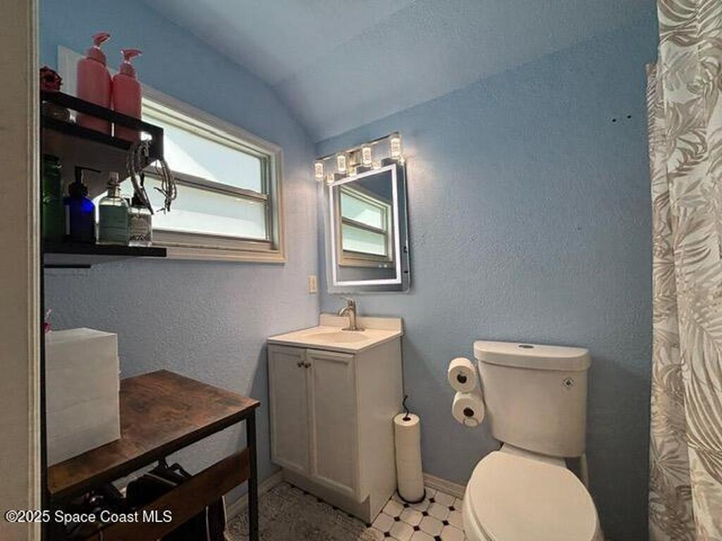 9590 Primrose Drive, Micco, FL 32976