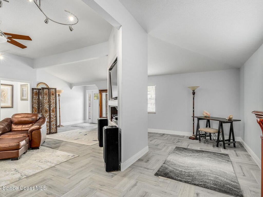 2100 Vernon Place, Melbourne, FL 32901