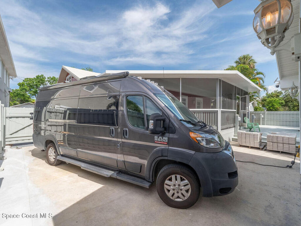 2100 Vernon Place, Melbourne, FL 32901