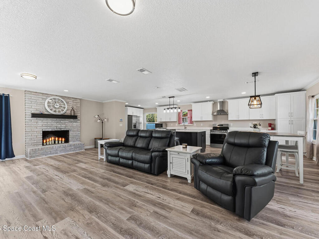 2453 Charwood Court, Orange Park, FL 32065