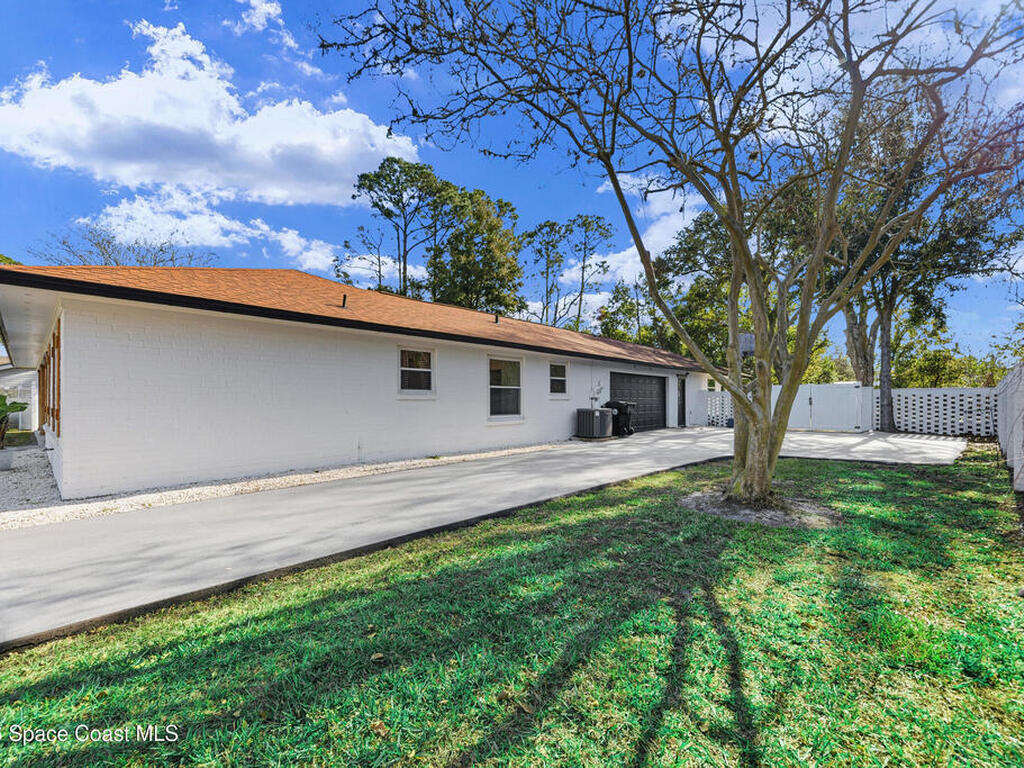 2453 Charwood Court, Orange Park, FL 32065