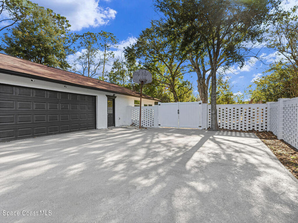 2453 Charwood Court, Orange Park, FL 32065