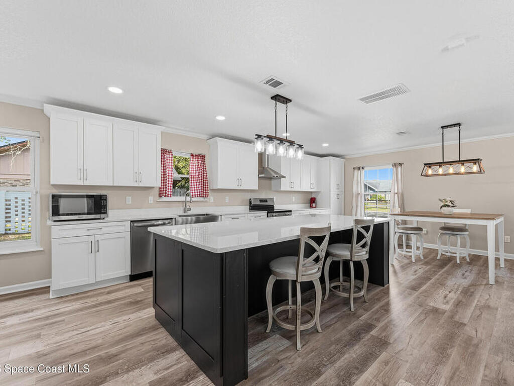 2453 Charwood Court, Orange Park, FL 32065