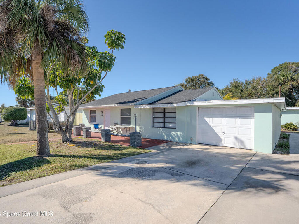 2581 Spence Drive, Palm Bay, FL 32905