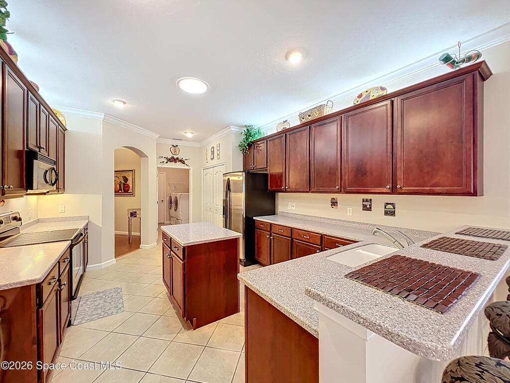 6977 Floristana Drive, Melbourne, FL 32940