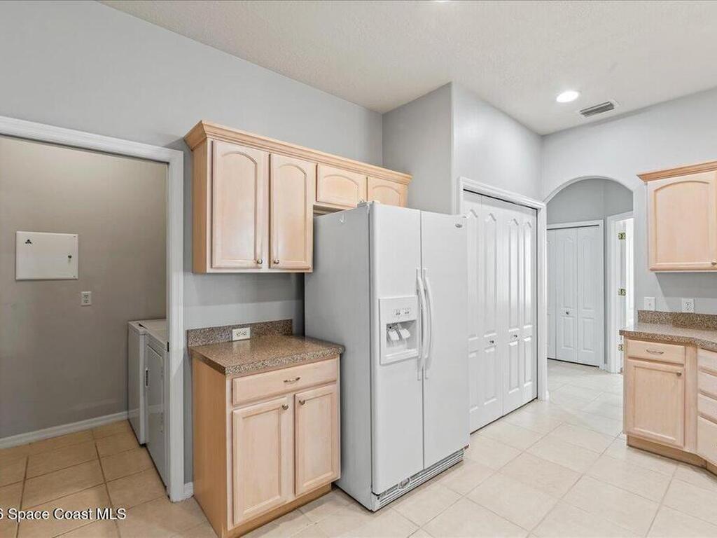 552 Wedge Court, Palm Bay, FL 32909