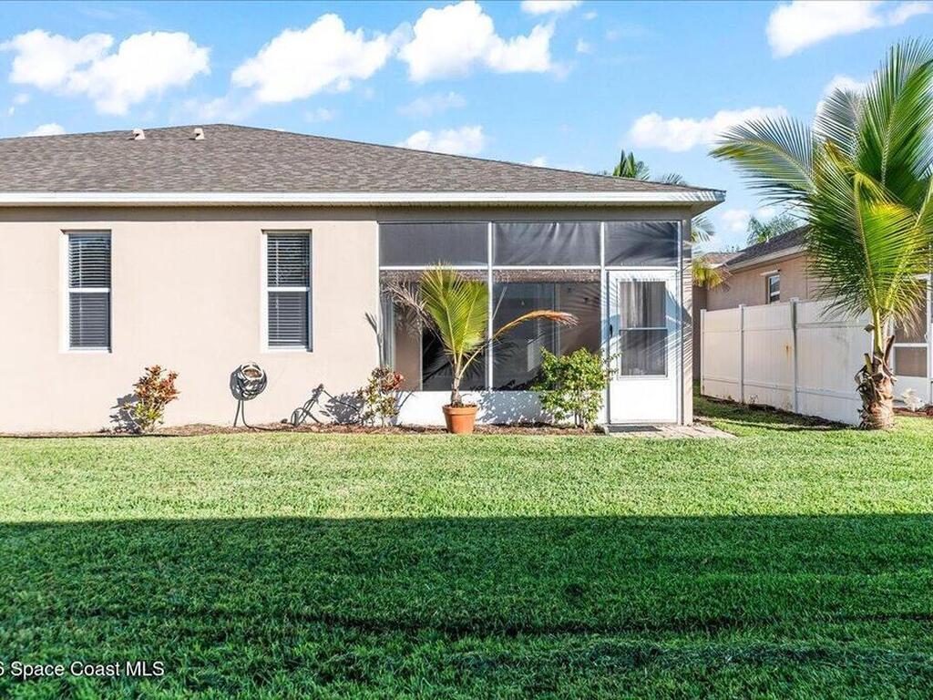 552 Wedge Court, Palm Bay, FL 32909