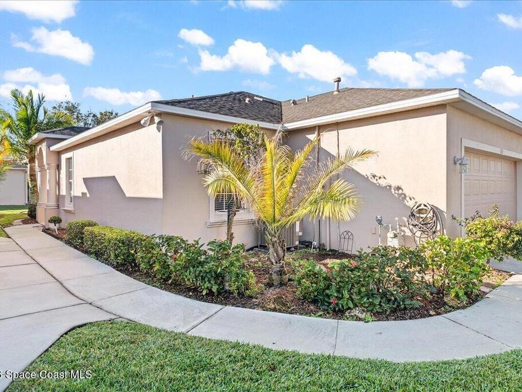 552 Wedge Court, Palm Bay, FL 32909