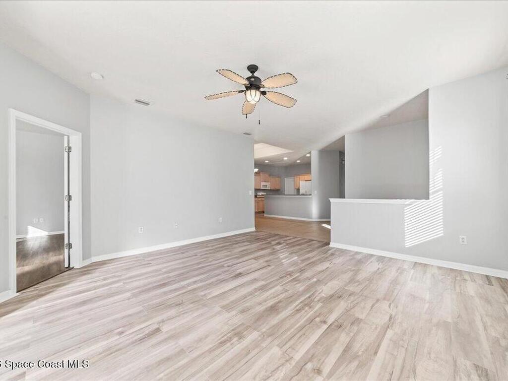 552 Wedge Court, Palm Bay, FL 32909