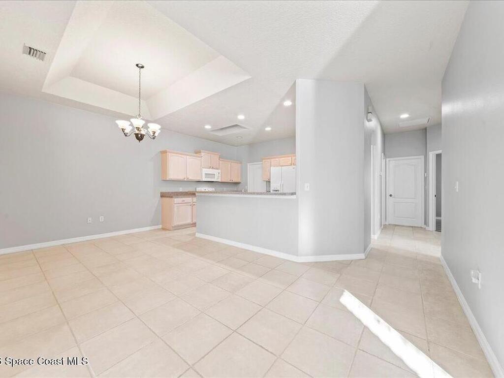 552 Wedge Court, Palm Bay, FL 32909