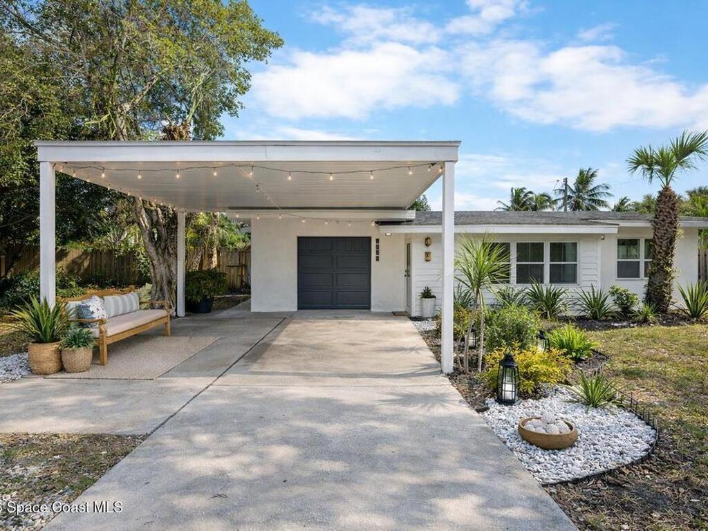 2230 Sunset Avenue, Indialantic, FL 32903