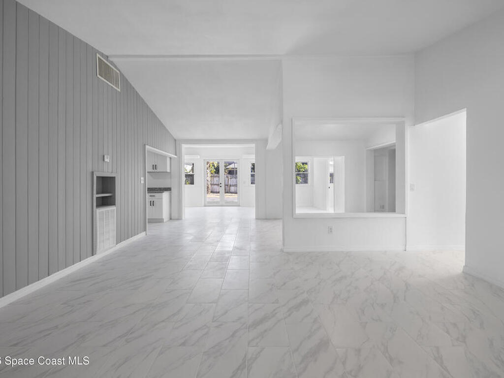 2230 Sunset Avenue, Indialantic, FL 32903