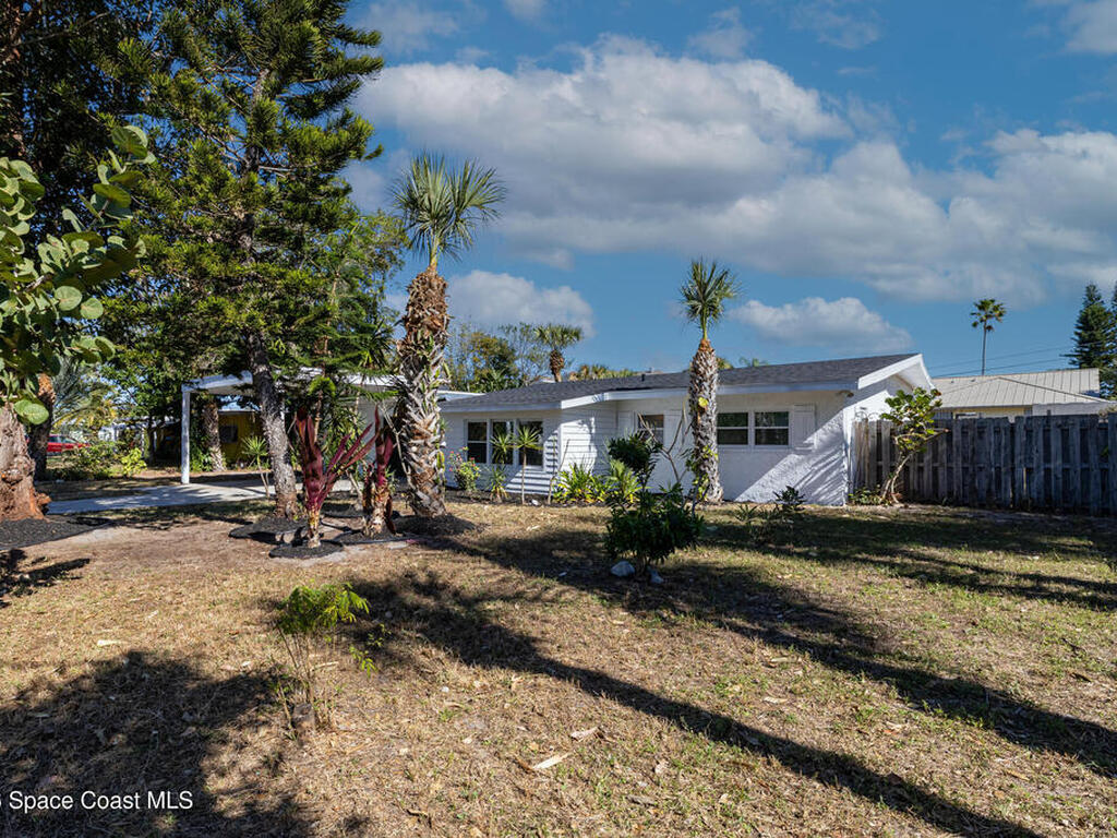 2230 Sunset Avenue, Indialantic, FL 32903