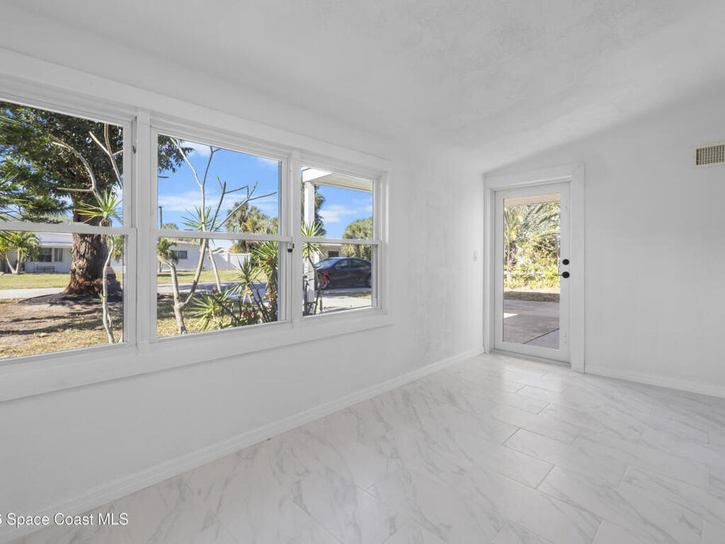 2230 Sunset Avenue, Indialantic, FL 32903