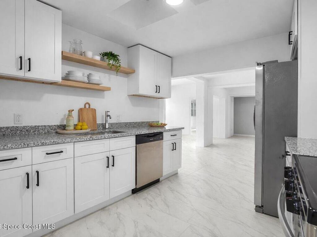 2230 Sunset Avenue, Indialantic, FL 32903