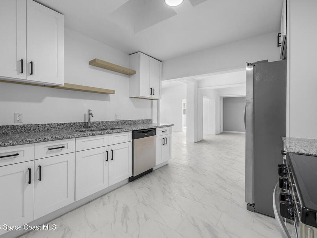 2230 Sunset Avenue, Indialantic, FL 32903