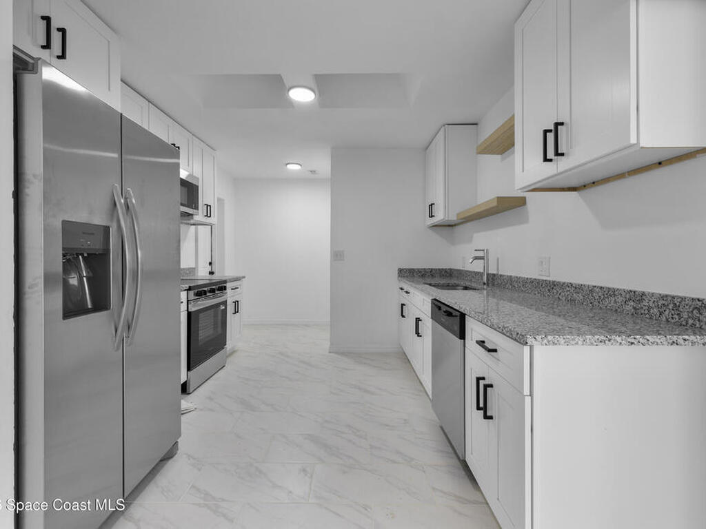 2230 Sunset Avenue, Indialantic, FL 32903