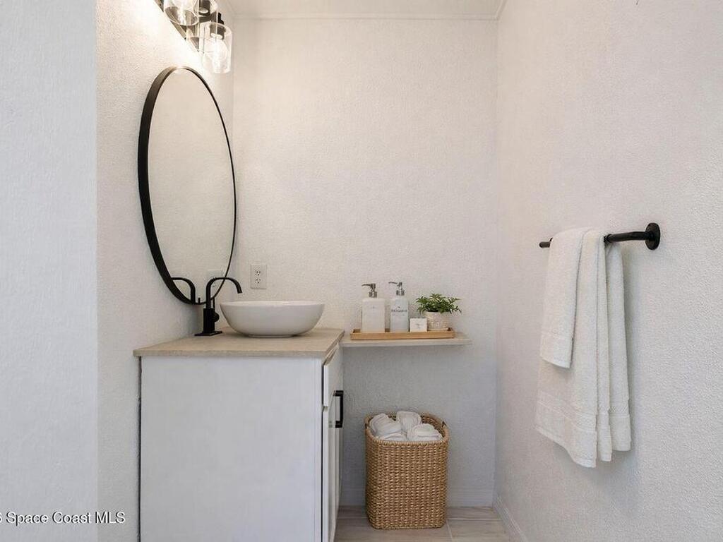 2230 Sunset Avenue, Indialantic, FL 32903