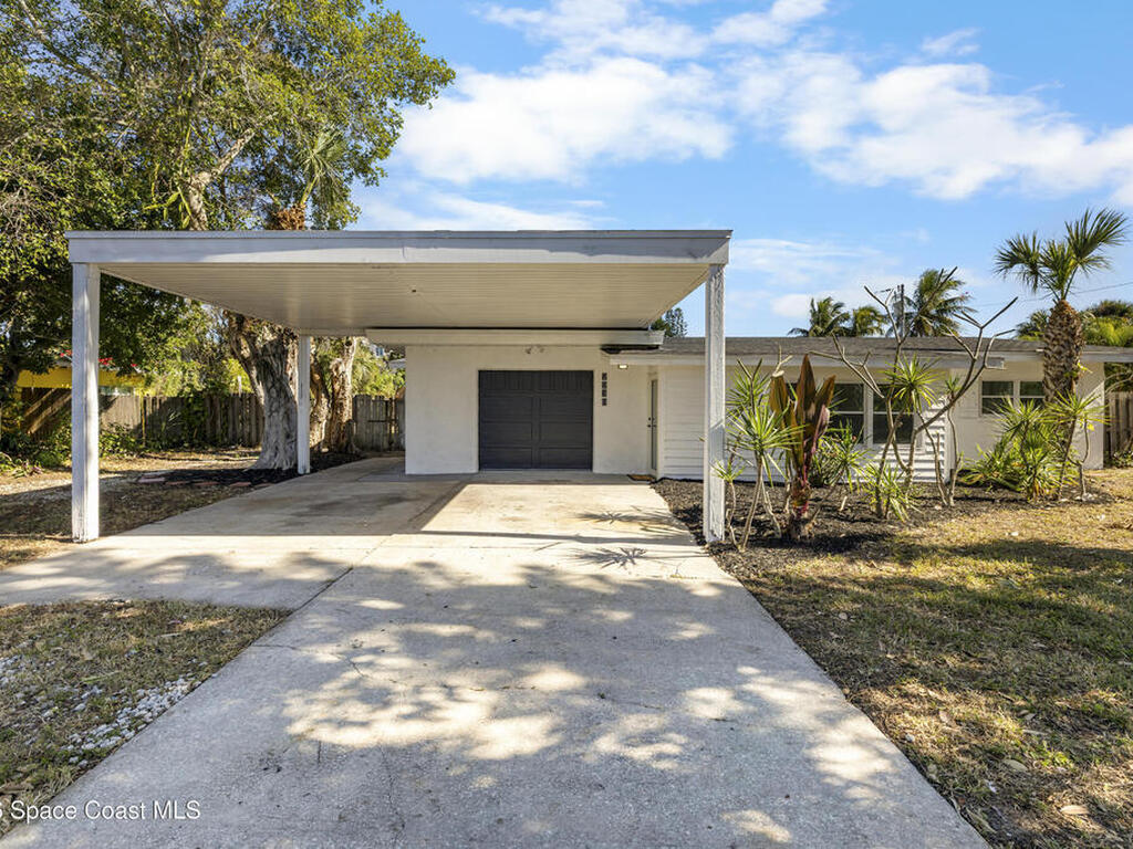2230 Sunset Avenue, Indialantic, FL 32903