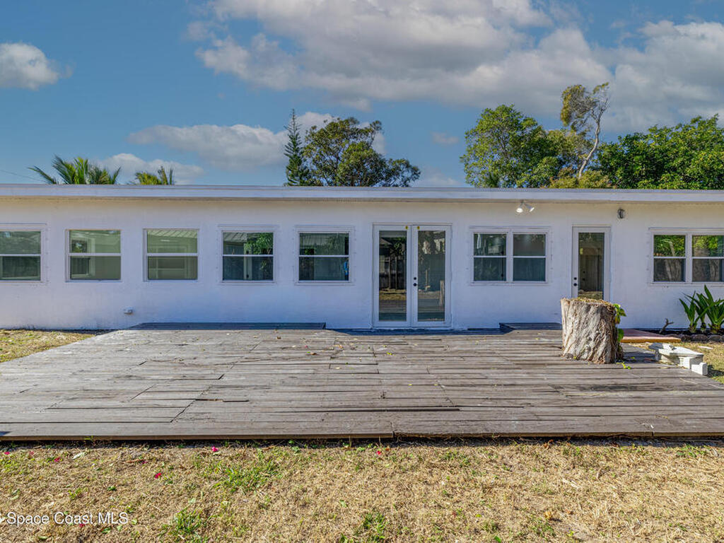 2230 Sunset Avenue, Indialantic, FL 32903