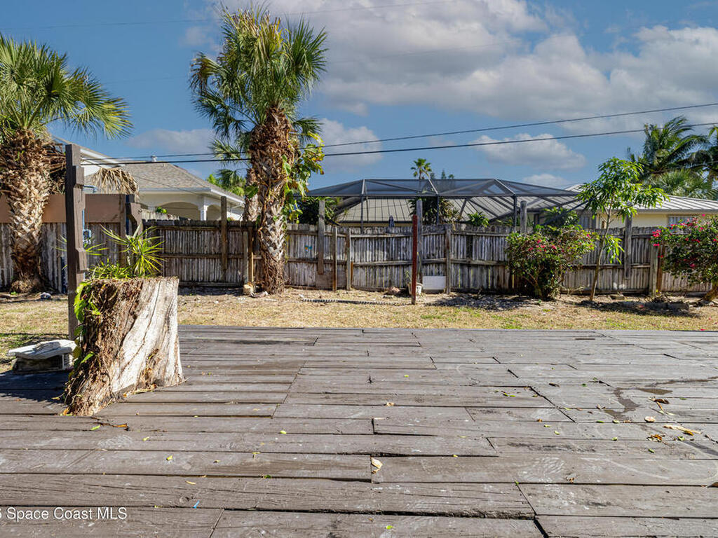 2230 Sunset Avenue, Indialantic, FL 32903