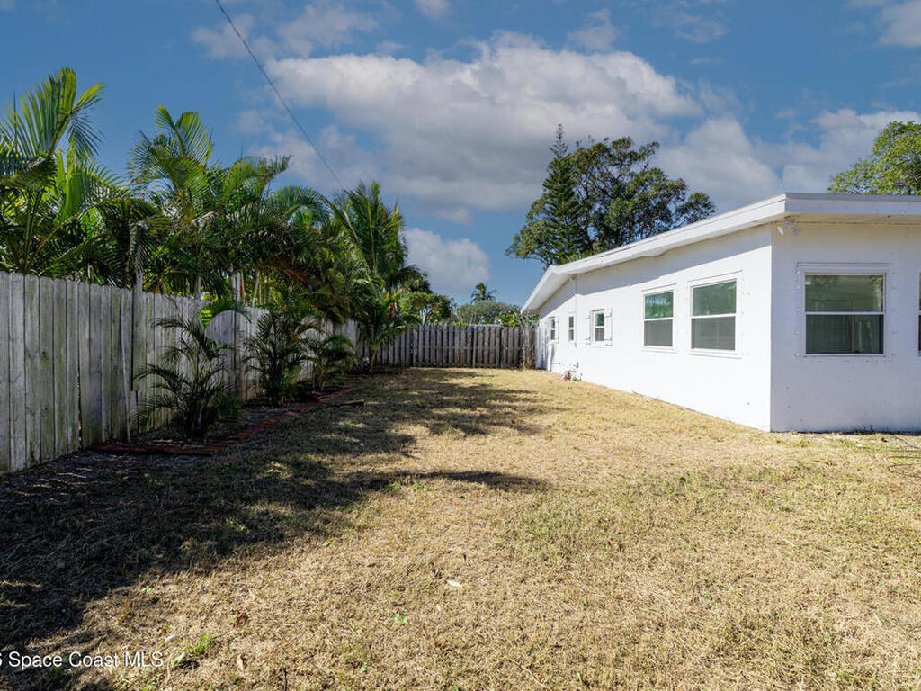 2230 Sunset Avenue, Indialantic, FL 32903