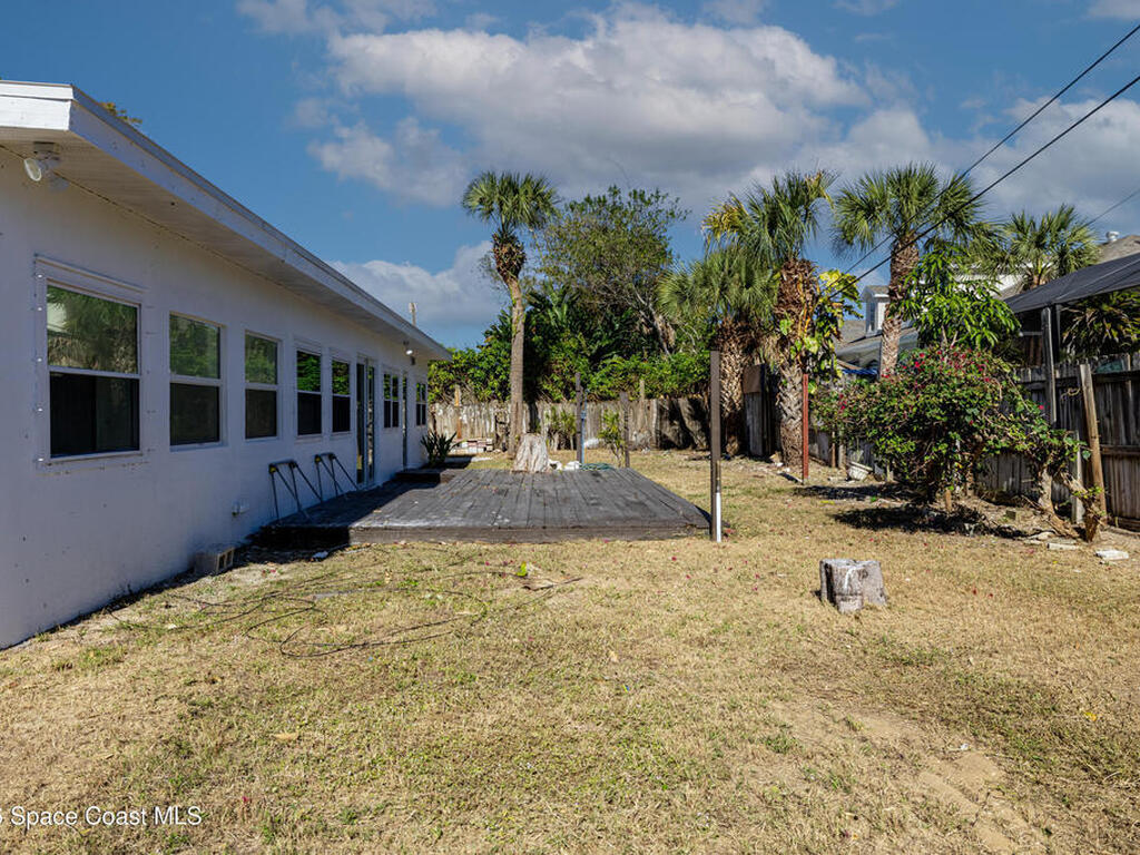 2230 Sunset Avenue, Indialantic, FL 32903