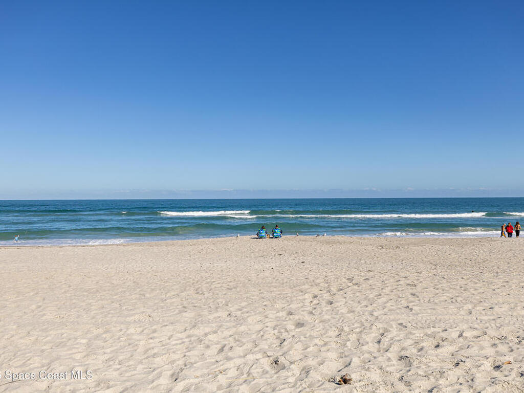 2230 Sunset Avenue, Indialantic, FL 32903