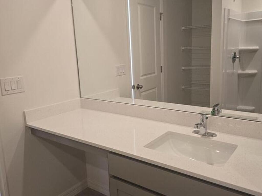 941 SW Richmond Circle, Palm Bay, FL 32908