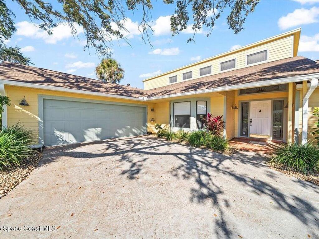 569 Crystal Lake Drive, Melbourne, FL 32940