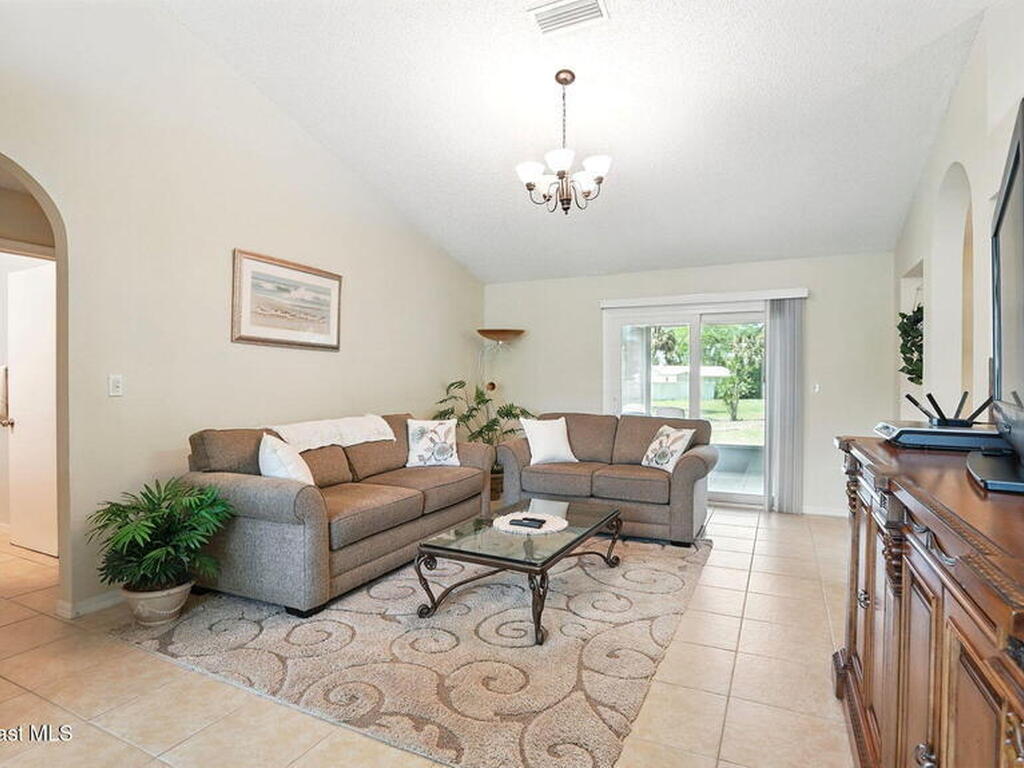 196 Delia Avenue, Palm Bay, FL 32907