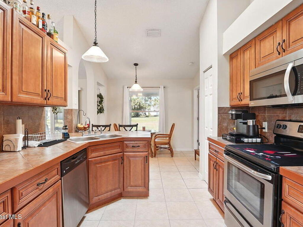 196 Delia Avenue, Palm Bay, FL 32907