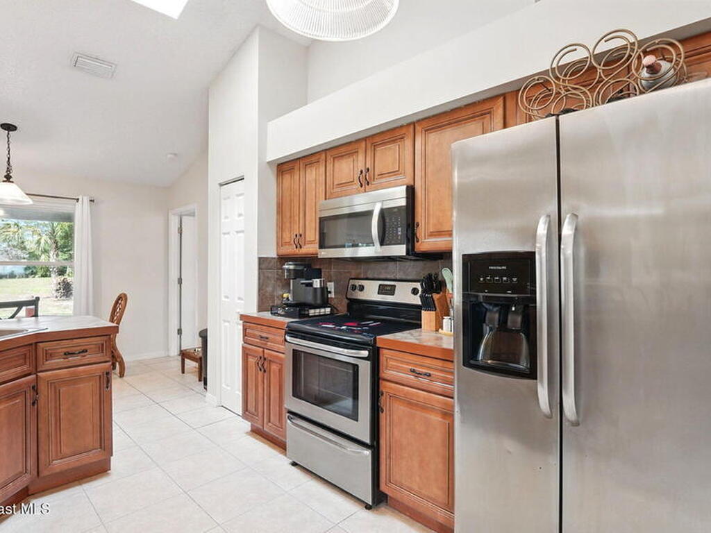 196 Delia Avenue, Palm Bay, FL 32907