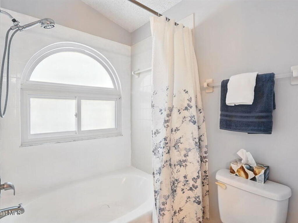 196 Delia Avenue, Palm Bay, FL 32907