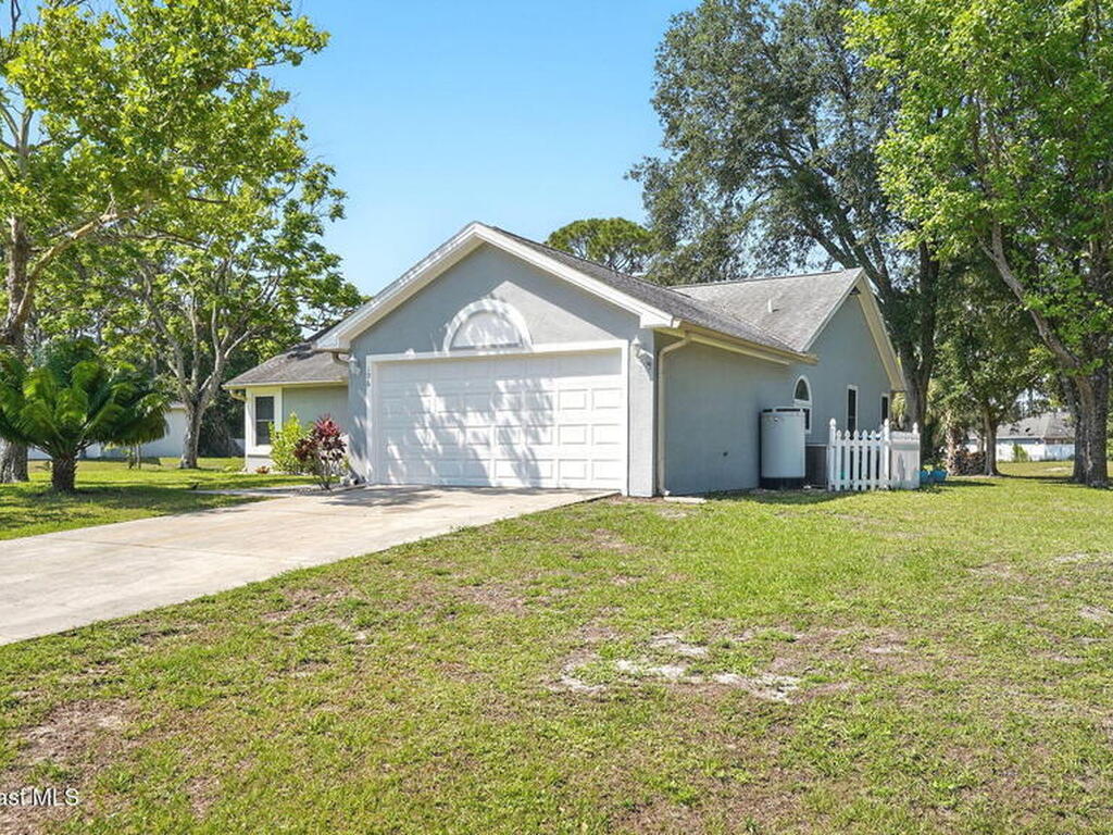 196 Delia Avenue, Palm Bay, FL 32907