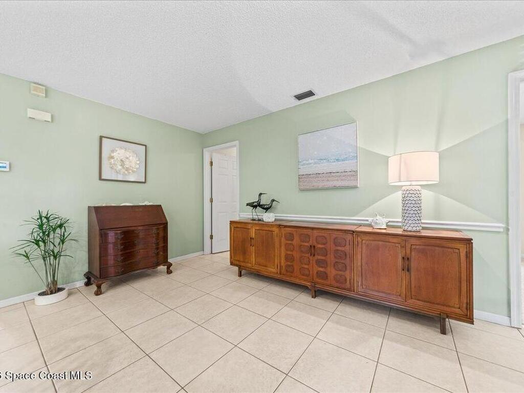 203 Twin Lakes Road, Melbourne, FL 32901