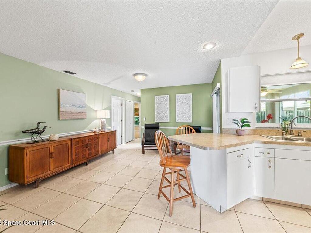 203 Twin Lakes Road, Melbourne, FL 32901