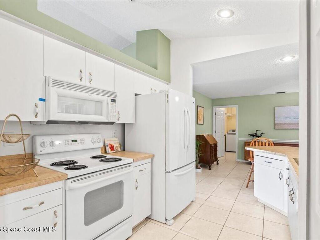 203 Twin Lakes Road, Melbourne, FL 32901