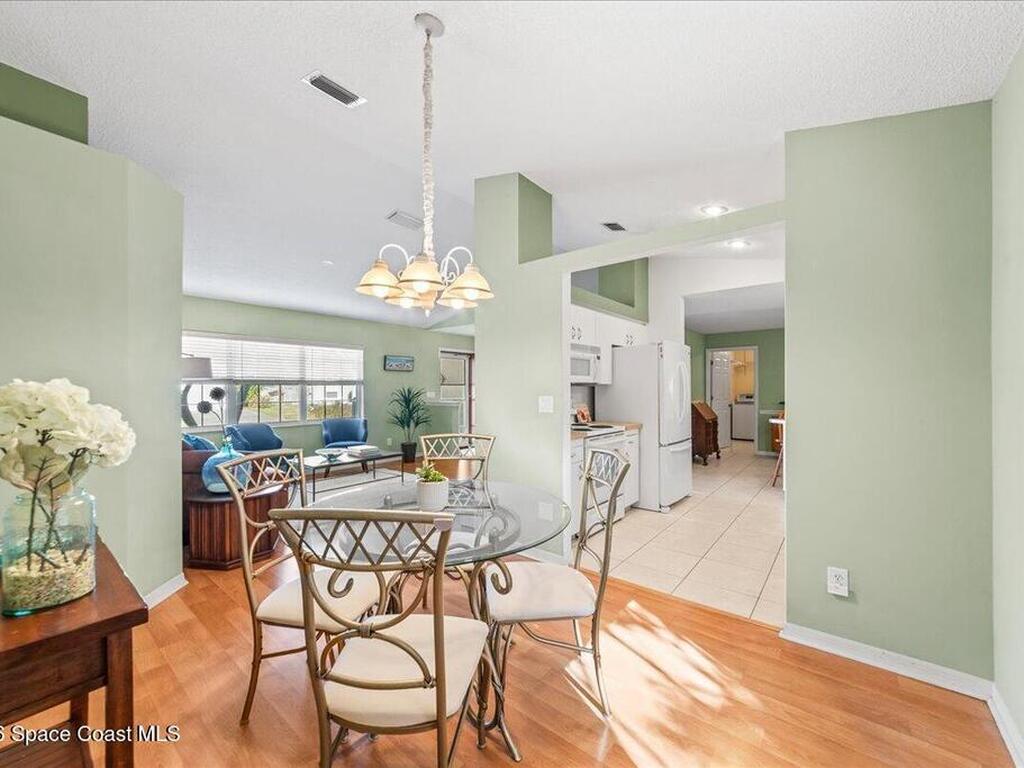 203 Twin Lakes Road, Melbourne, FL 32901