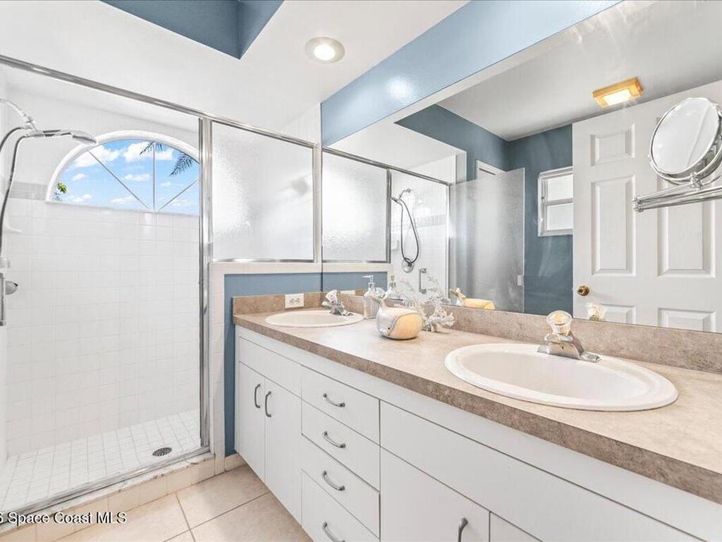 203 Twin Lakes Road, Melbourne, FL 32901