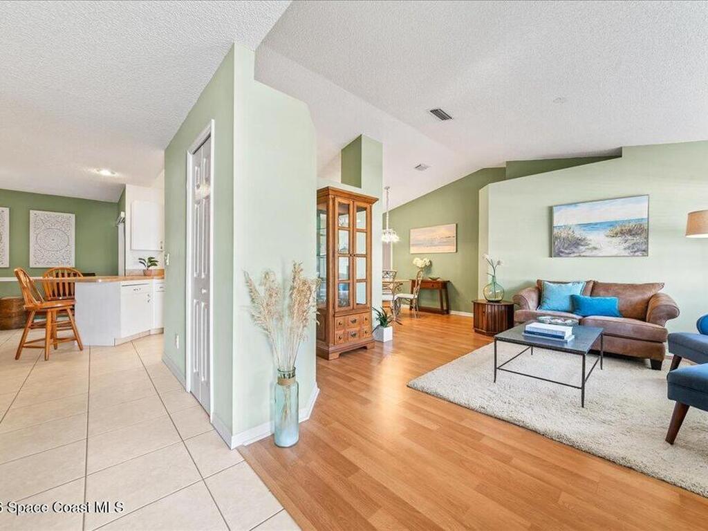 203 Twin Lakes Road, Melbourne, FL 32901