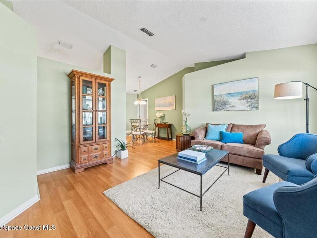 203 Twin Lakes Road, Melbourne, FL 32901