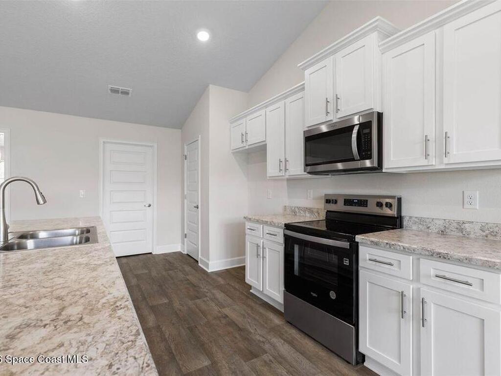 460 Wellwood Street, Palm Bay, FL 32908